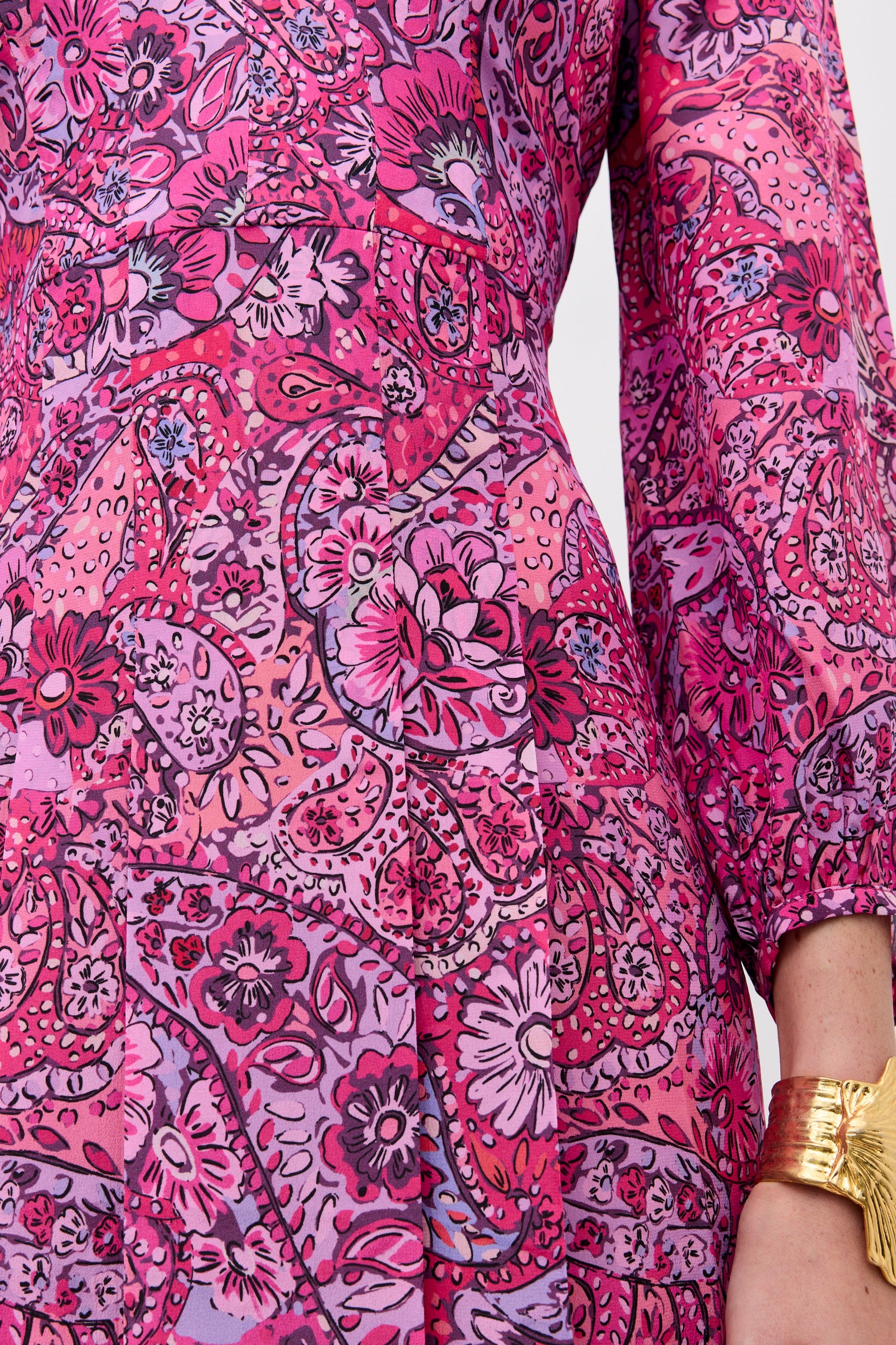 Camellia - Paisley Floral Red