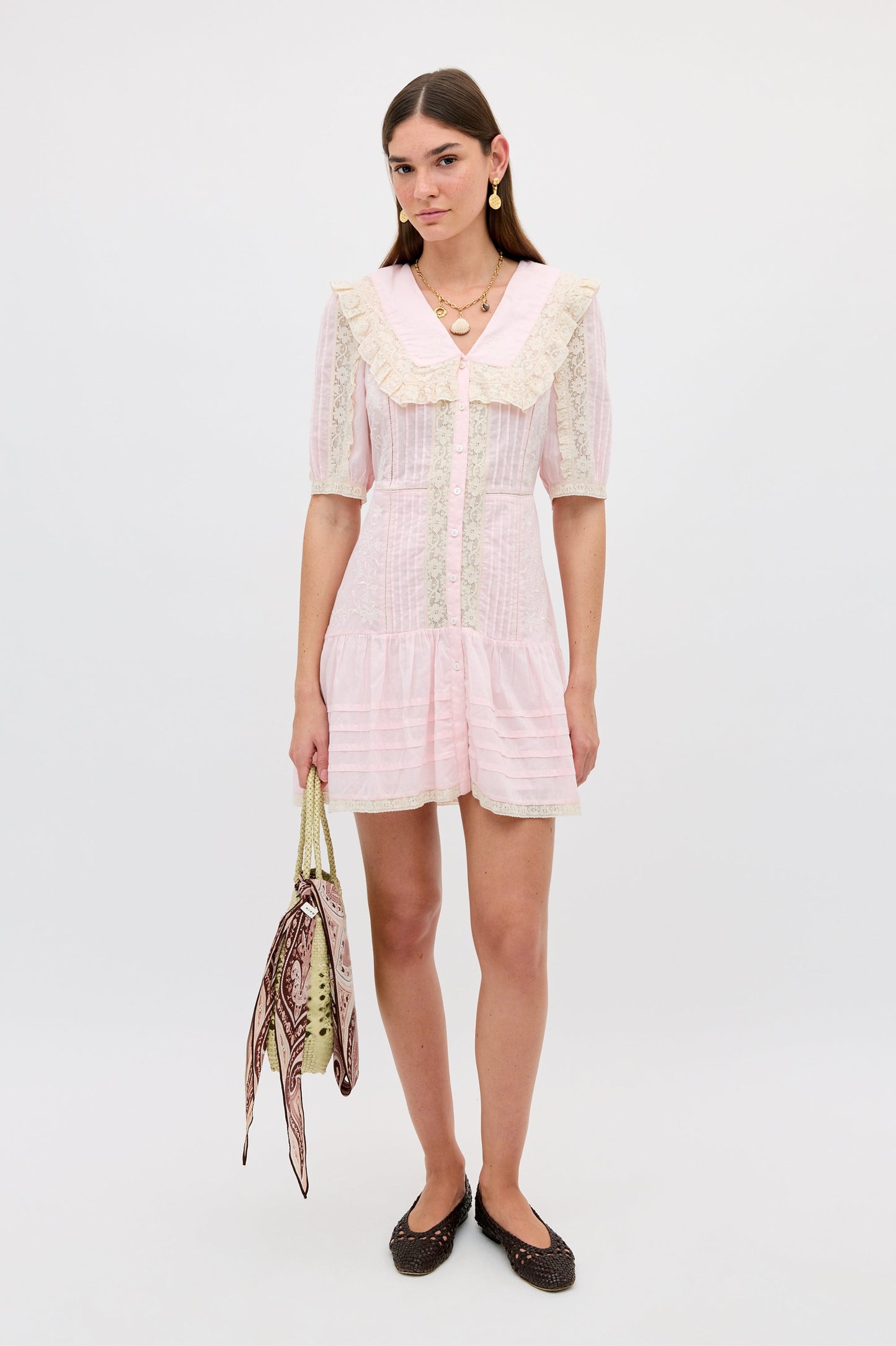 Dove - Pansy Embroidery Vintage Pink