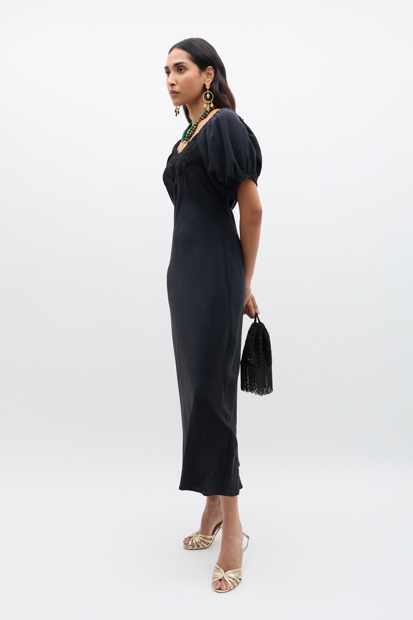 Ilaria  -  Black