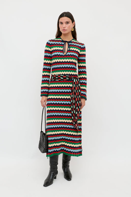 Lucila  -  Retro Chevron Blue