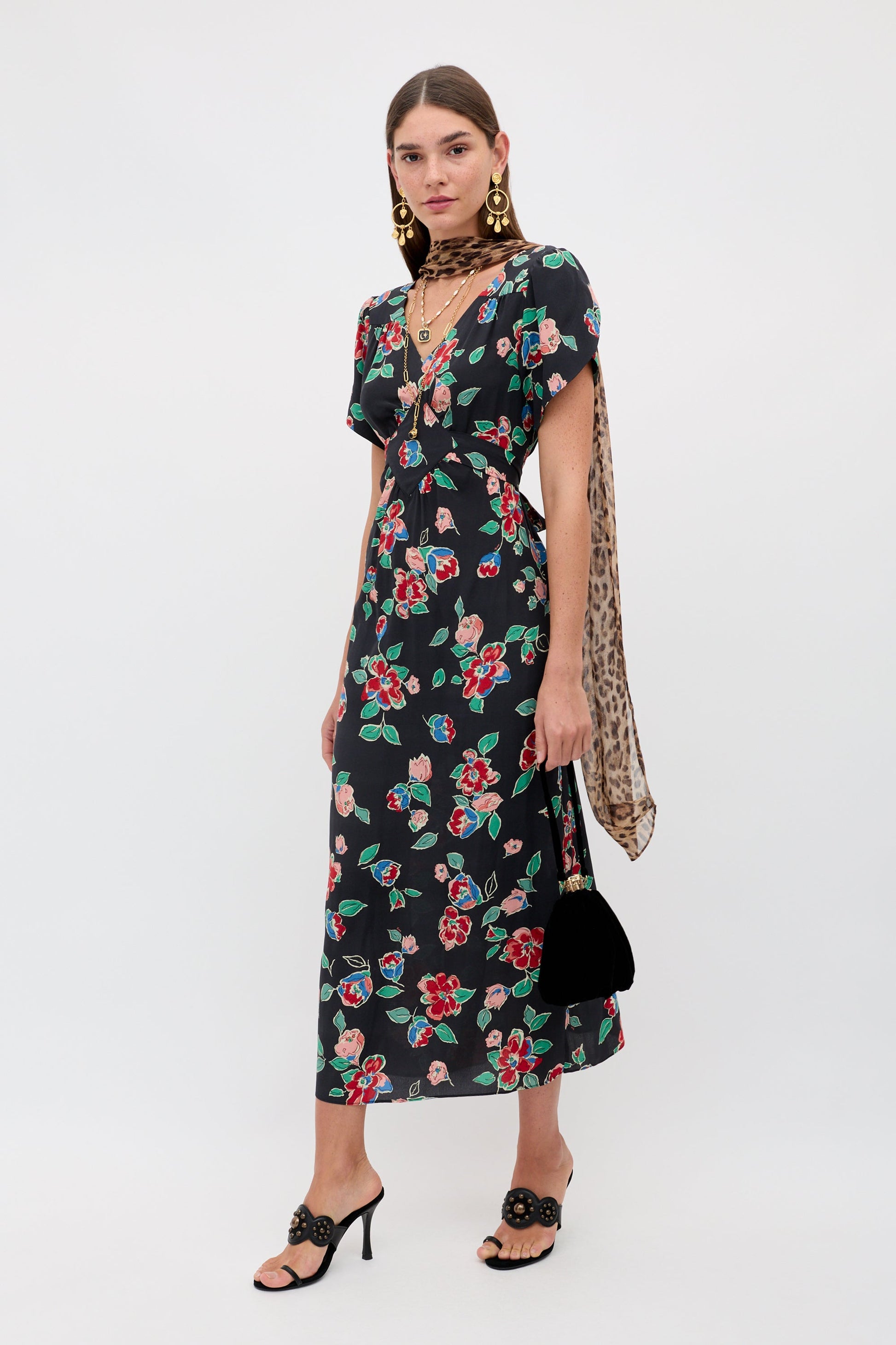 Riella - Kimmie Floral Charcoal