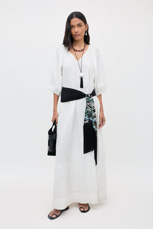 Gizele - Daisy Floral Embroidery White