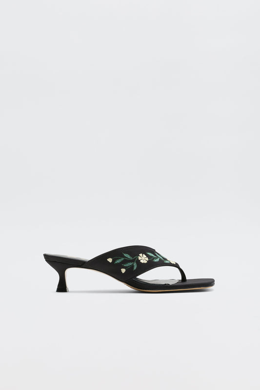 Zoya - Blossom Embroidery Black