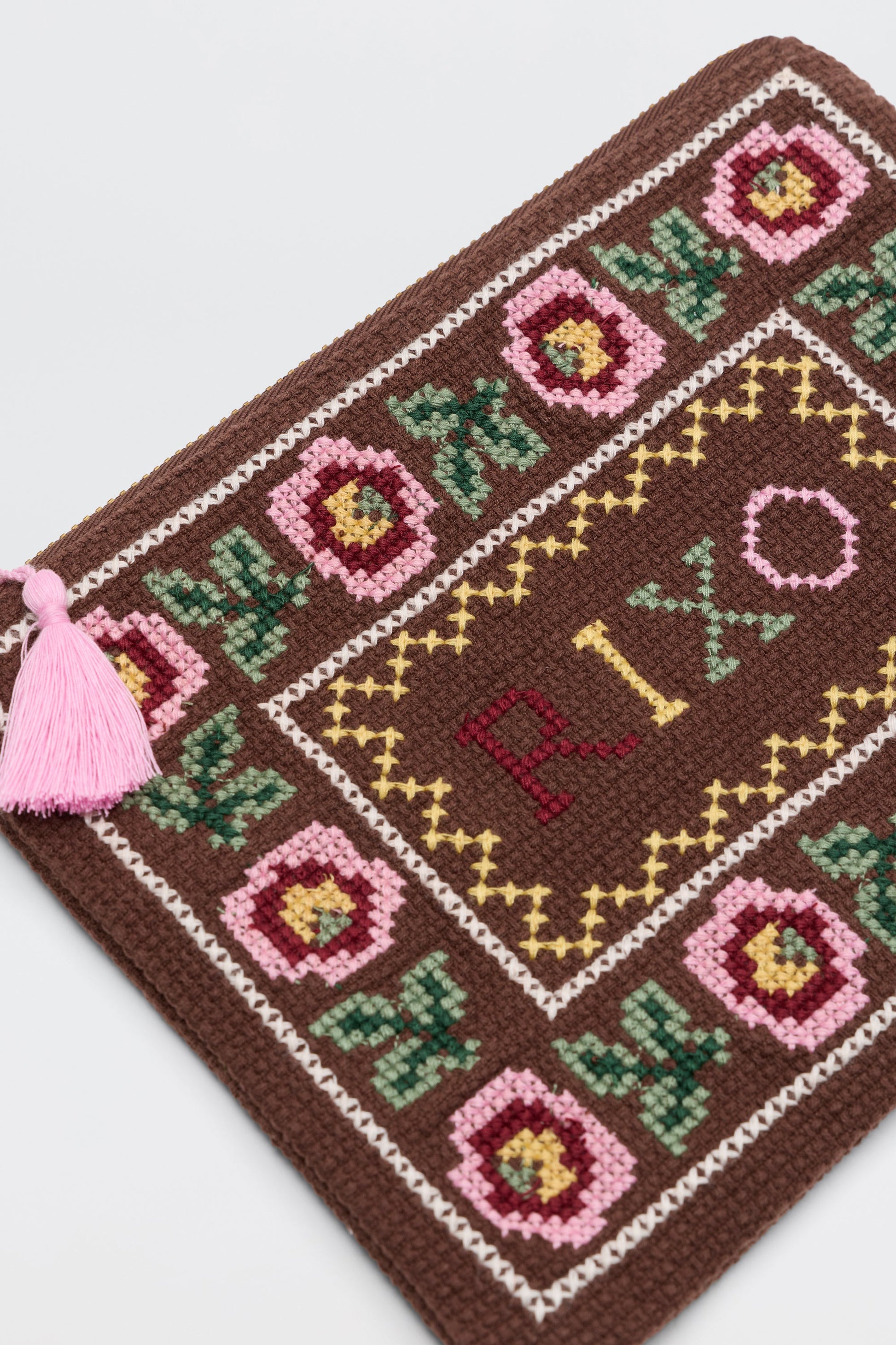 Beau  -  Rosalia Cross Stitch Embroidery Brown