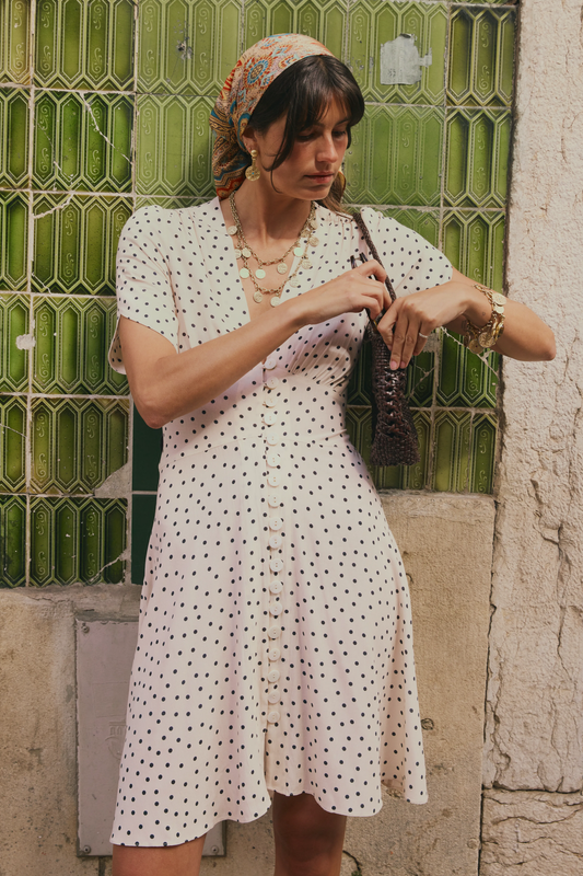 Sakura - Layla Dot Ivory